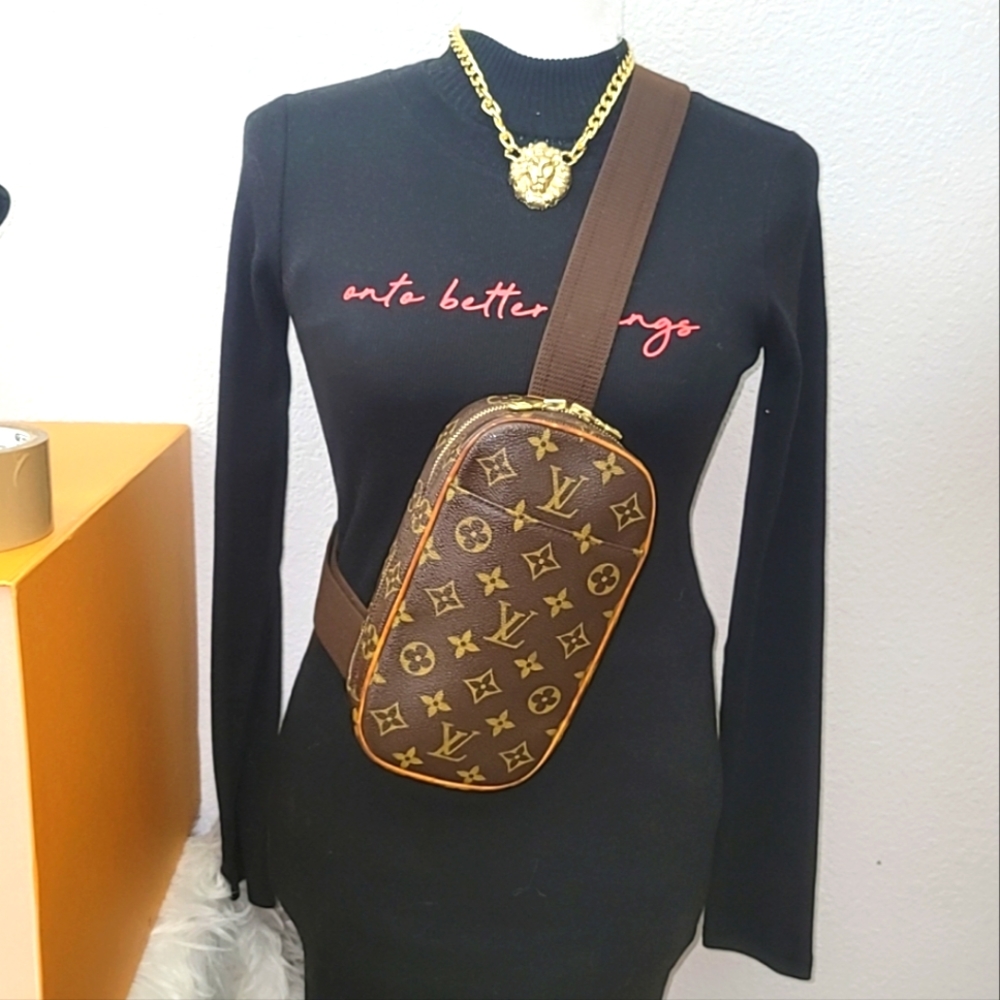 Authentic Gange Louis Vuitton Body Bag